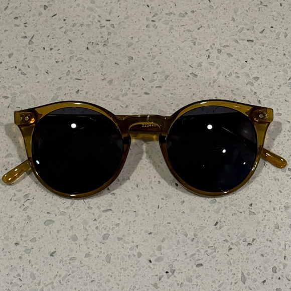 & Other Stories Round Mustard Yellow Sunglasses - Picture 5 of 12